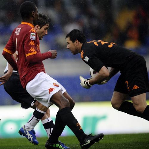  罗马德比战平收场，狼队与鹰团共享积分蛋糕